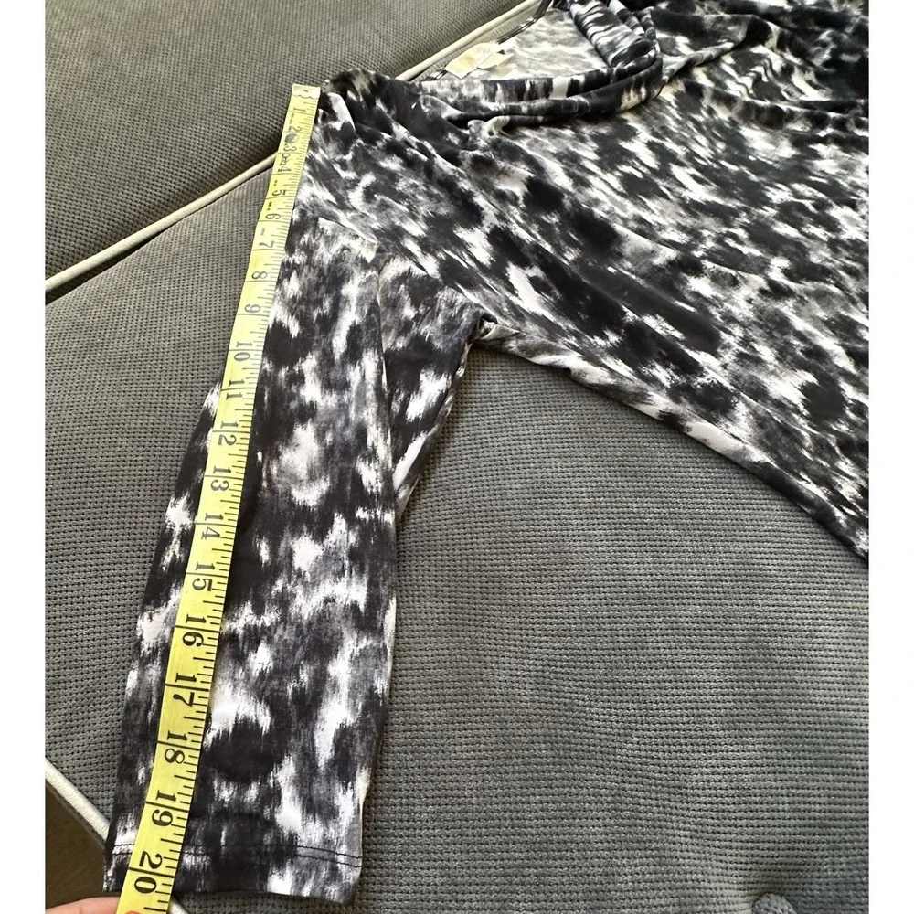 Michael‎ Kors Black & White Patterned Women's Ruched Side Blouse Large